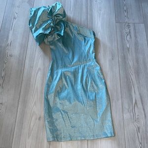 NAANAA Fitted Cocktail size 4